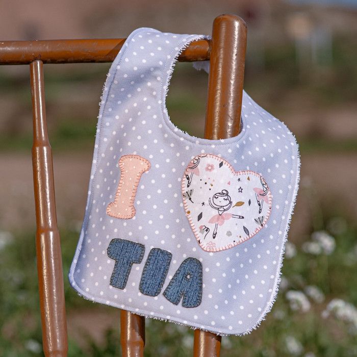Babero infantil | I ❤️ Tía