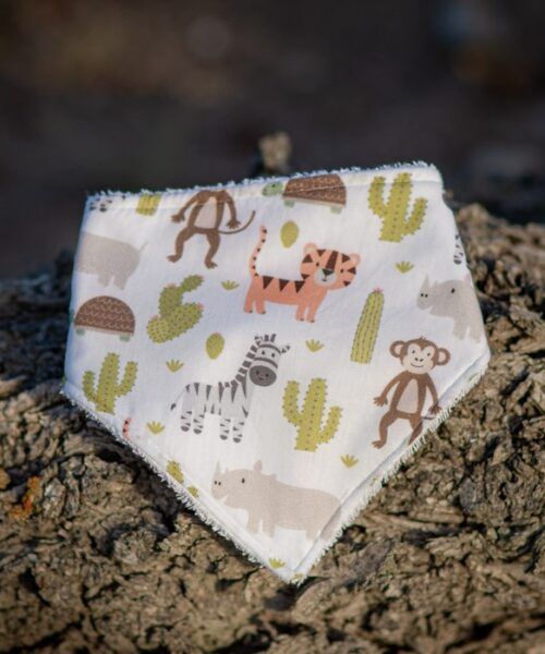 Bandana bebé de tela con estampado de animales y cactus