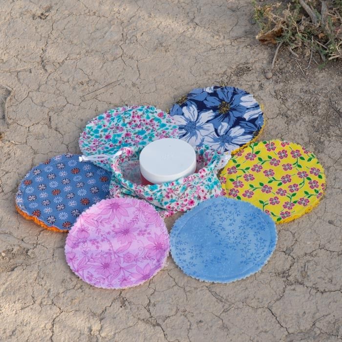Discos desmaquillantes en rosas y azules
