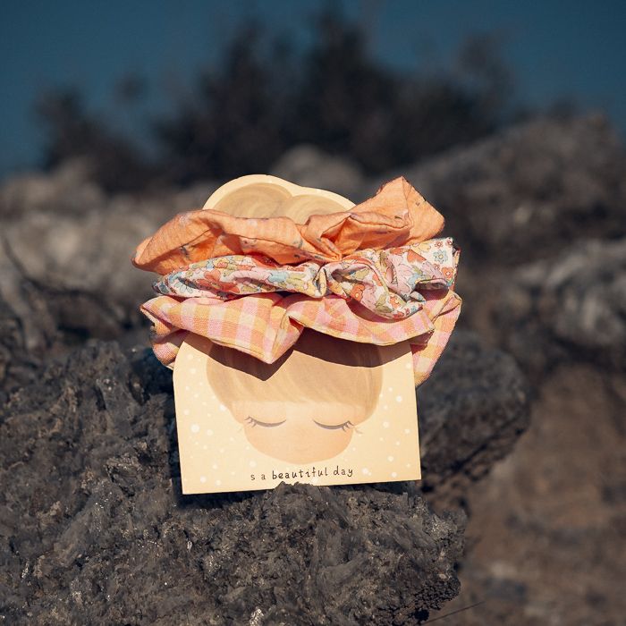 Pack de 3 coleteros florales y cuadros en tonos cálidos