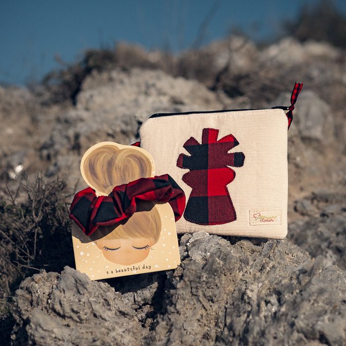 Conjunto de monedero y coletero | Virgen del Pilar en patchwork