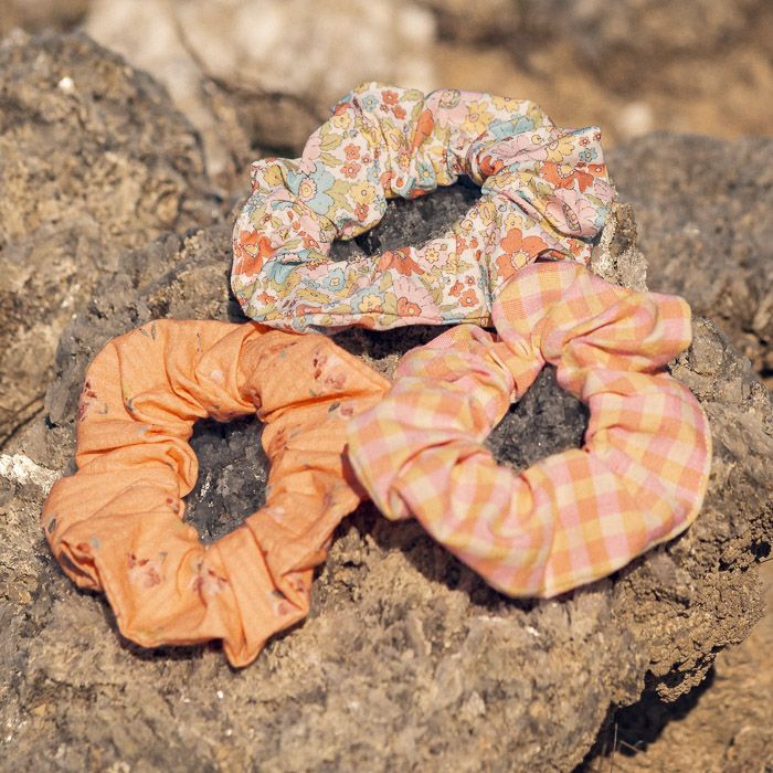 Pack de 3 coleteros florales y cuadros en tonos cálidos - Imagen 7