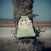 Mochila infantil pequeña de tela con estampado de bosque y zorritos hecha a mano.