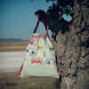 Mochila infantil grande de tela con estampado de vehículos de emergencia hecha a mano.
